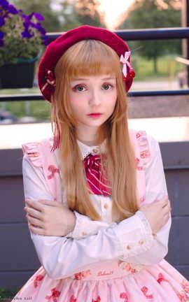 ˹coser RocksyLight Red Beret